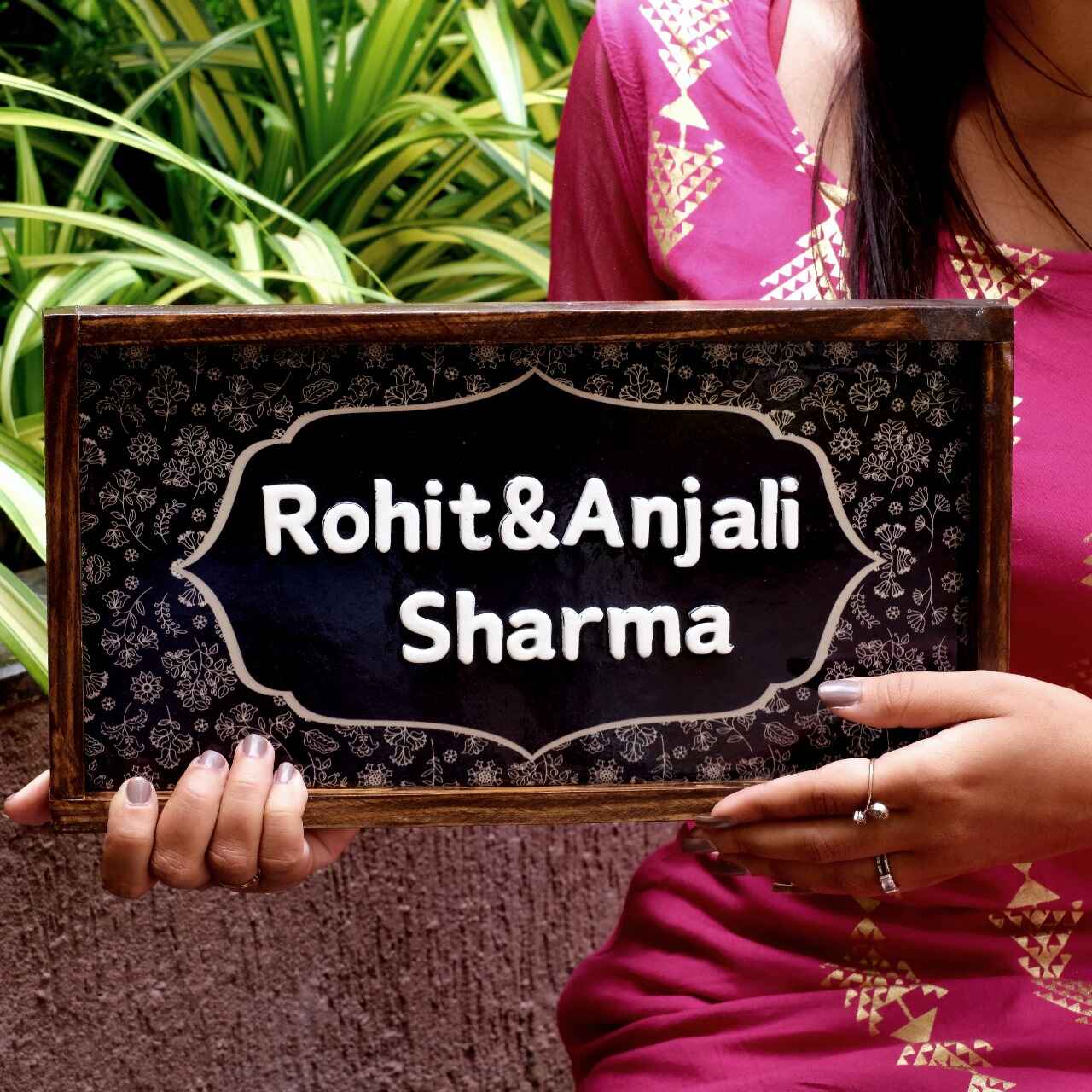 Midnight Bloom Nameplate – Elegance with Floral Grace
