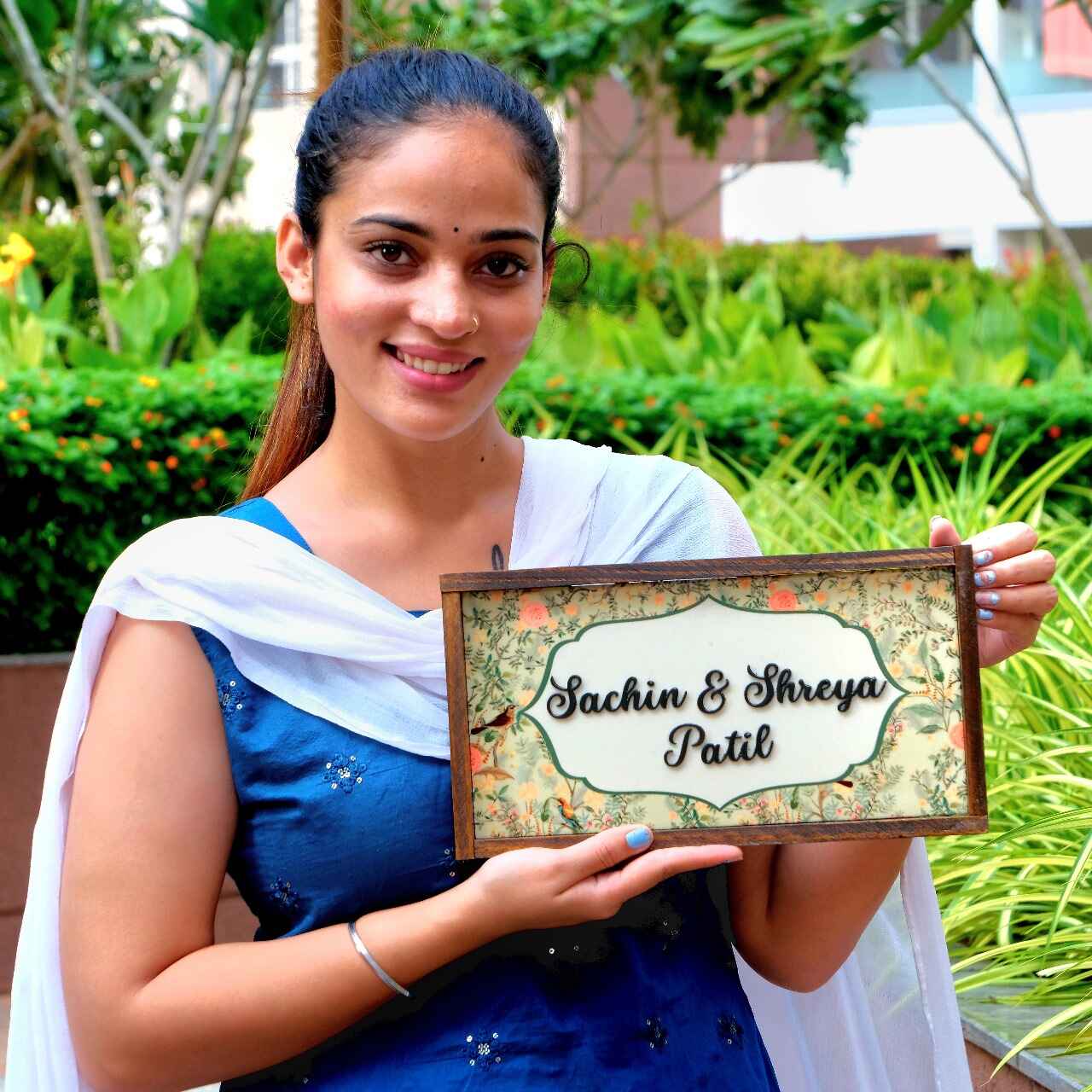 Pravah Nameplate – Nature’s Flow for Serene Ambiance