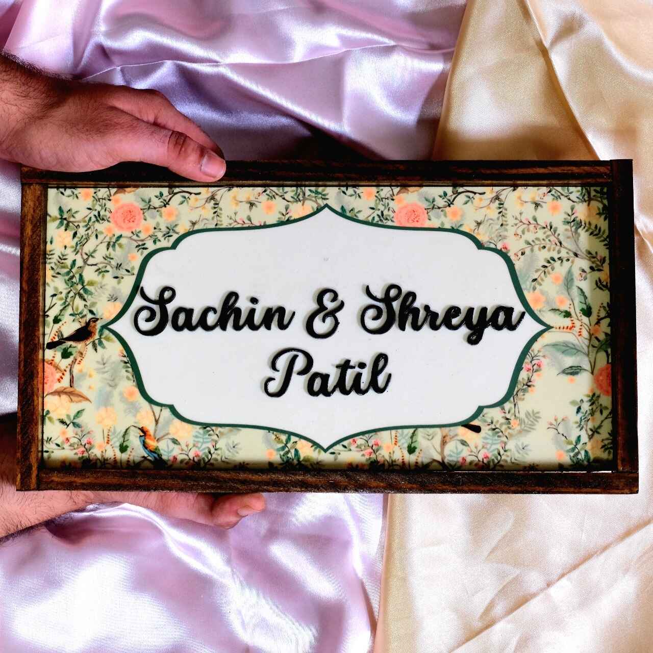Pravah Nameplate – Nature’s Flow for Serene Ambiance